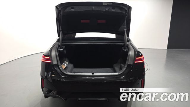 BMW 5-Series 2026 — photo 26