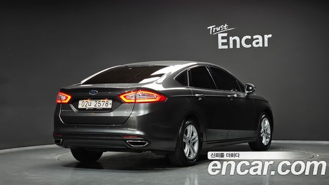 Ford Mondeo 2017 — photo 2