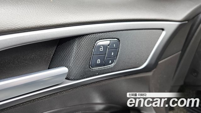 Ford Mondeo 2017 — photo 17
