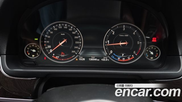 BMW 5-Series 2013 — photo 8