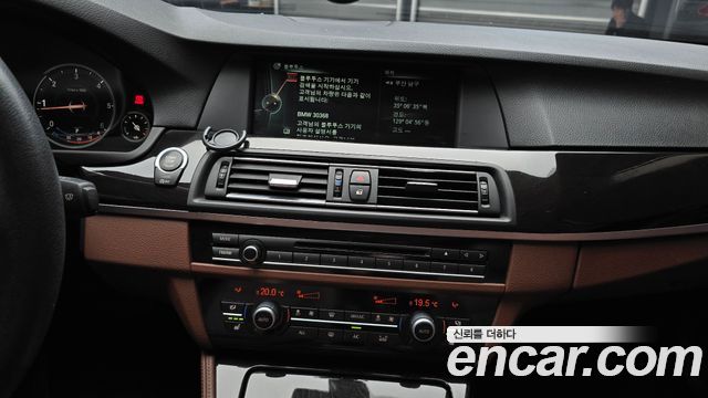 BMW 5-Series 2013 — photo 14