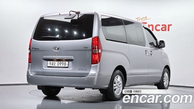 Hyundai Starex 2019 — photo 2