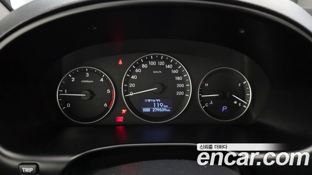 Hyundai Starex 2019 — photo 11