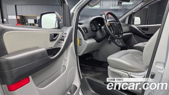 Hyundai Starex 2019 — photo 13