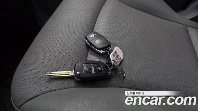 Hyundai Starex 2019 — photo 24