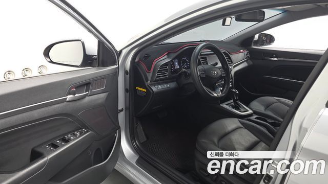 Hyundai AVANTE 2020 — photo 10