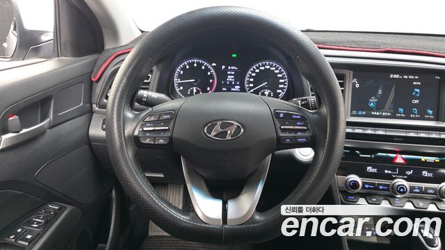 Hyundai AVANTE 2020 — photo 13