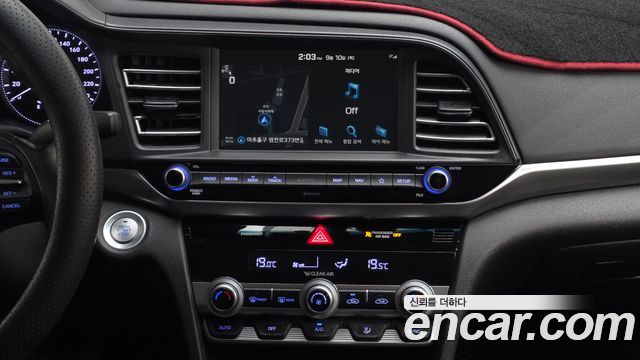 Hyundai AVANTE 2020 — photo 14
