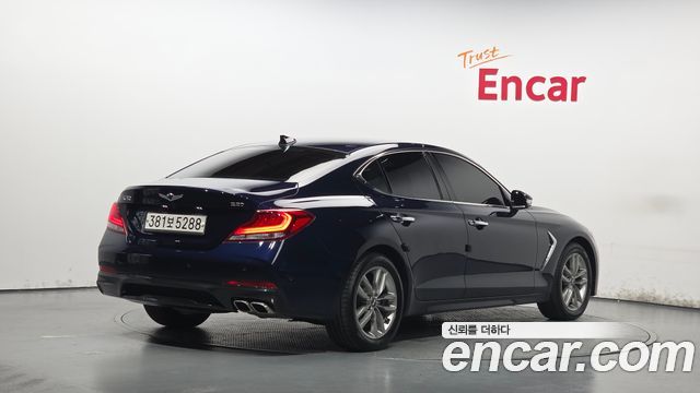 Genesis G70 2018 — photo 2