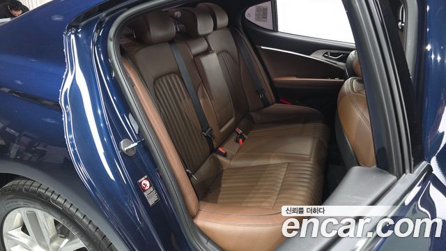 Genesis G70 2018 — photo 18