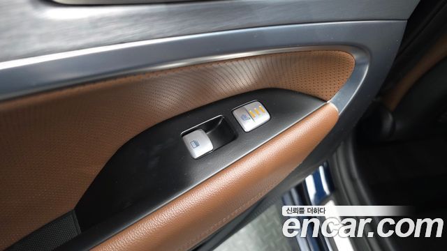 Genesis G70 2018 — photo 25