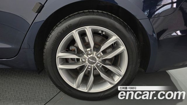 Genesis G70 2018 — photo 7