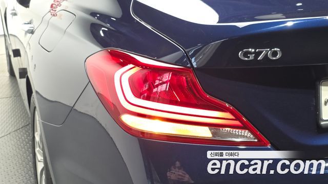 Genesis G70 2018 — photo 9