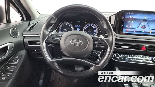 Hyundai Sonata 2020 — photo 17