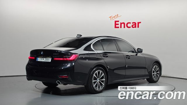 BMW 3-Series 2020 — photo 2
