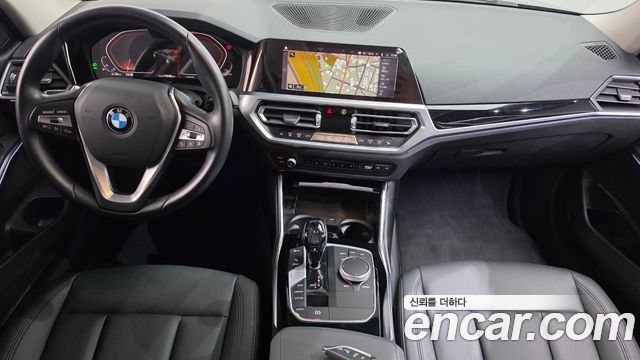 BMW 3-Series 2020 — photo 10