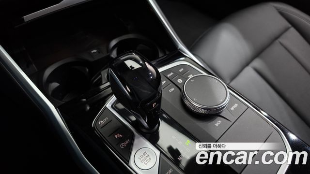 BMW 3-Series 2020 — photo 12