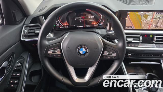 BMW 3-Series 2020 — photo 19