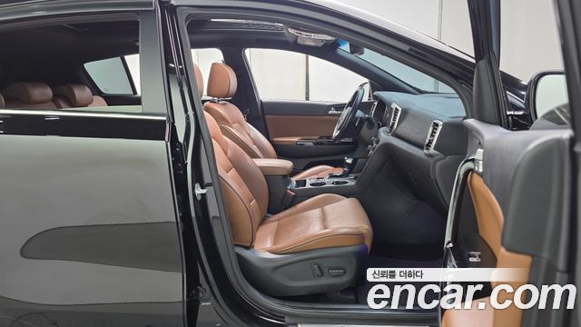 Kia Sportage 2018 — photo 11