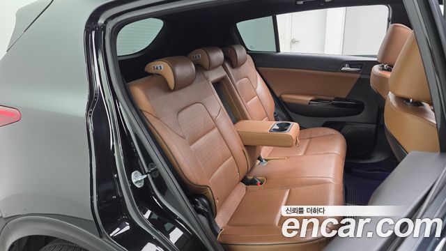 Kia Sportage 2018 — photo 12