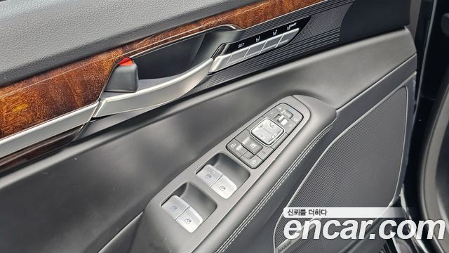 Genesis EQ900 2016 — photo 23