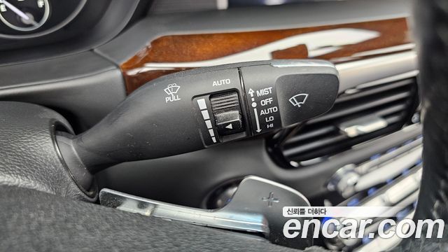 Genesis EQ900 2016 — photo 25