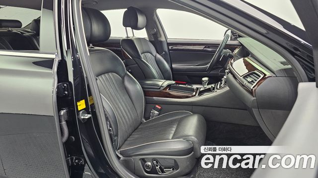 Genesis EQ900 2016 — photo 16