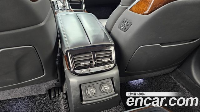 Genesis EQ900 2016 — photo 30