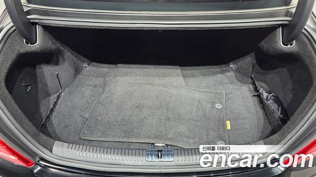 Genesis EQ900 2016 — photo 32