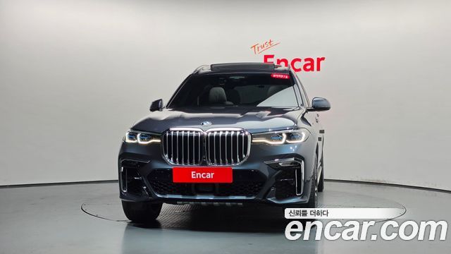 BMW X7 2021 — photo 3
