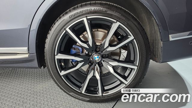 BMW X7 2021 — photo 7