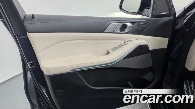BMW X7 2021 — photo 14