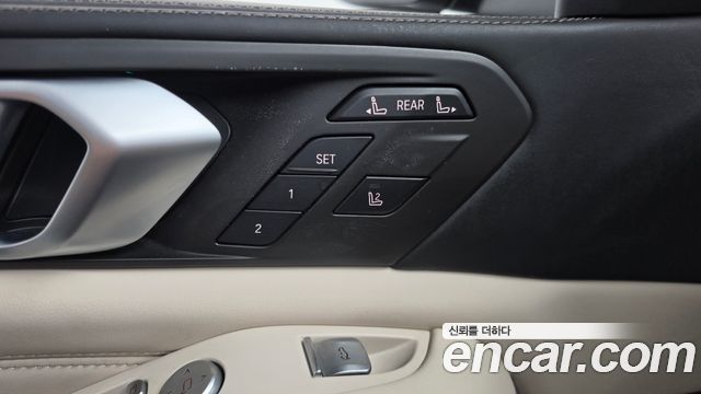 BMW X7 2021 — photo 28