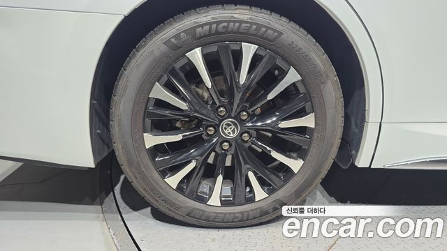 Toyota Alphard 2024 — photo 5