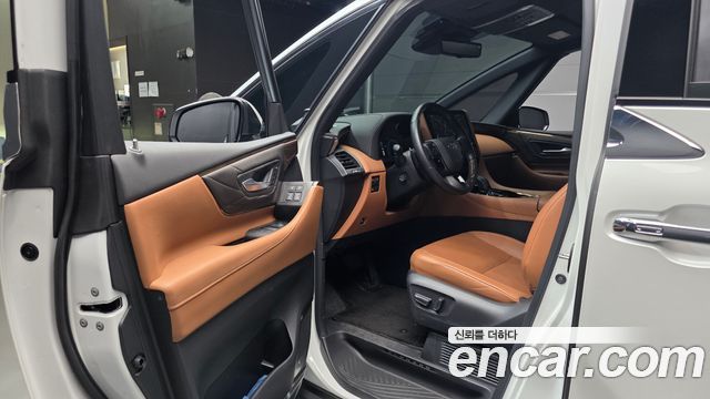 Toyota Alphard 2024 — photo 13