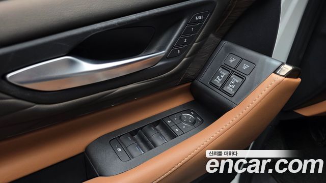 Toyota Alphard 2024 — photo 23