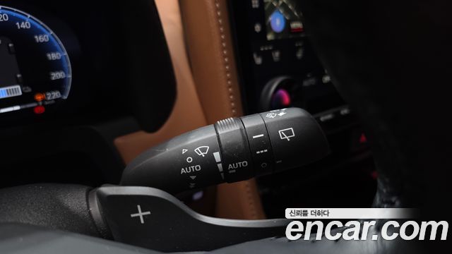 Toyota Alphard 2024 — photo 24