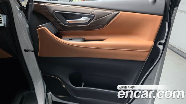 Toyota Alphard 2024 — photo 14