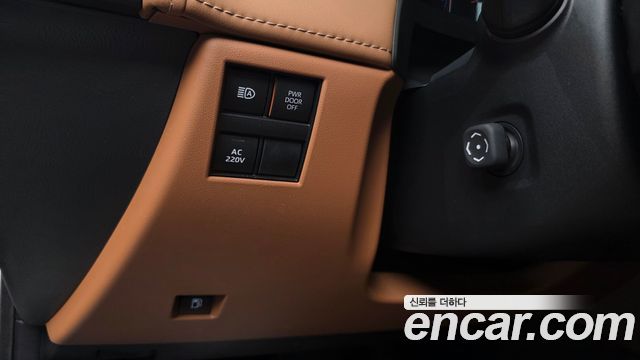 Toyota Alphard 2024 — photo 28