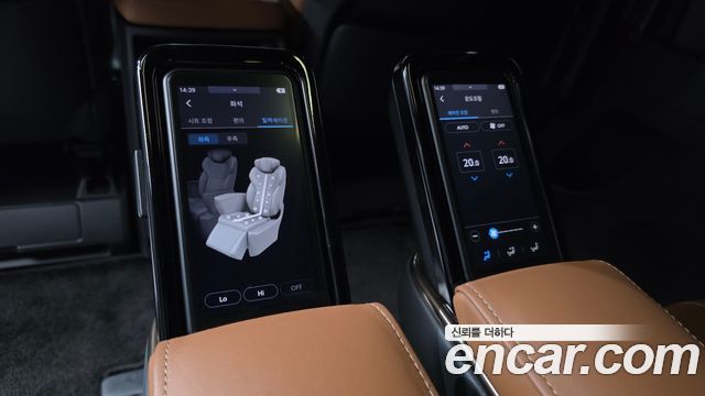 Toyota Alphard 2024 — photo 32