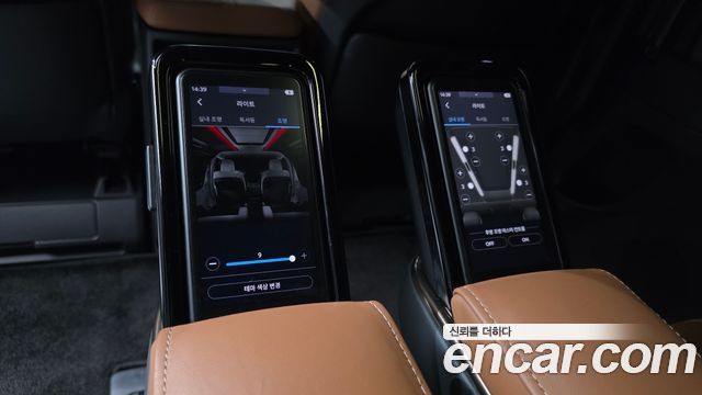 Toyota Alphard 2024 — photo 33