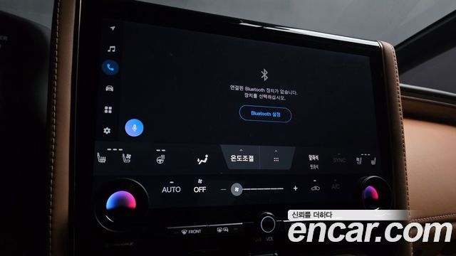 Toyota Alphard 2024 — photo 37