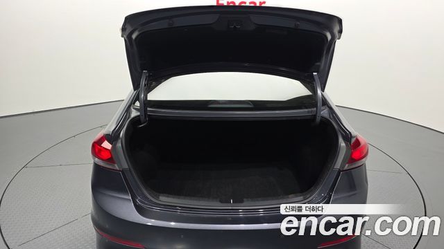 Hyundai AVANTE 2016 — photo 20