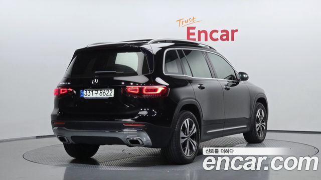 Mercedes-Benz GLB-Class 2021 — photo 2