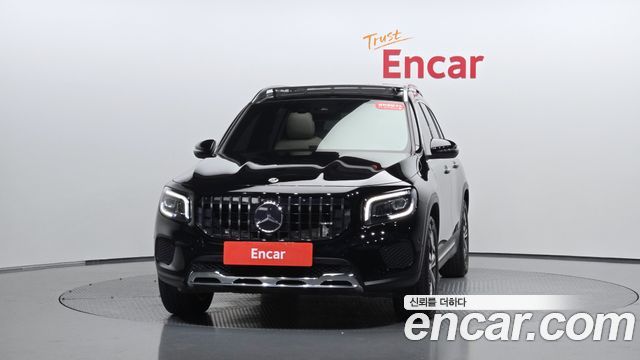 Mercedes-Benz GLB-Class 2021 — photo 3