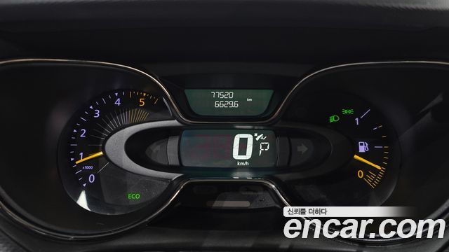 Renault Korea QM3 2015 — photo 11