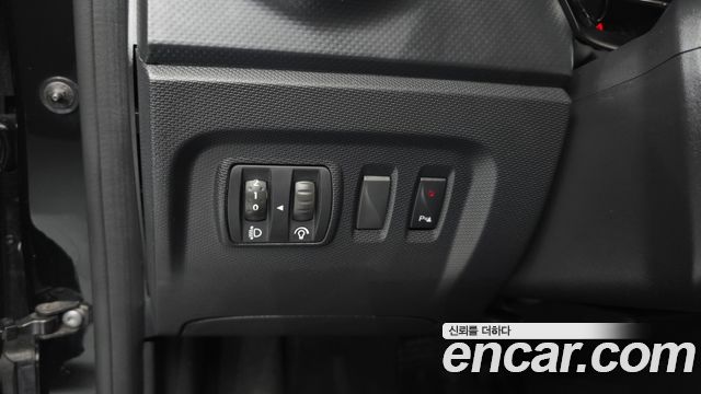 Renault Korea QM3 2015 — photo 22