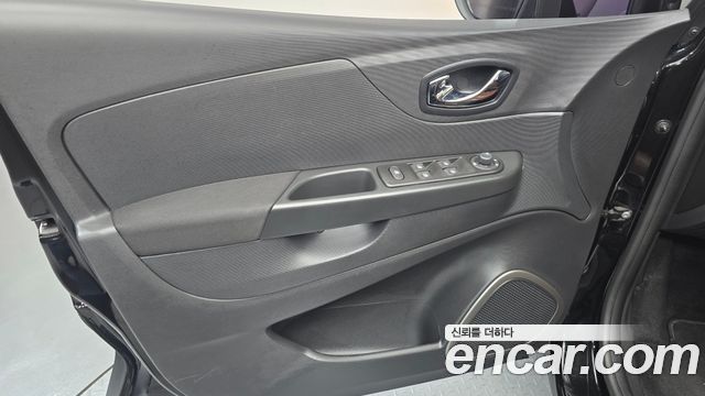 Renault Korea QM3 2015 — photo 14
