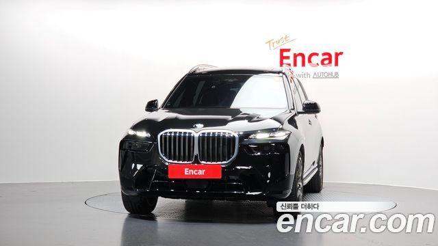 BMW X7 2026 — photo 3