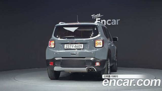 Jeep Renegade 2018 — photo 4